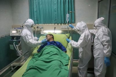 Severe COVID Reawakened Dormant Viruses in Nearly Half of Hospitalized Patients, Large Study Finds
