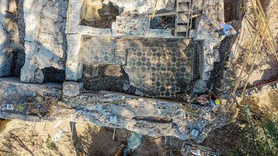 Archaeologists uncover ancient Roman structure near the Colosseum with mosaics resembling firefighters' barracks