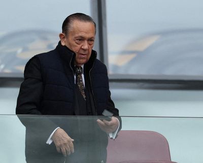 Boardroom struggle deepens gloom as West Ham prepare for life on the outside