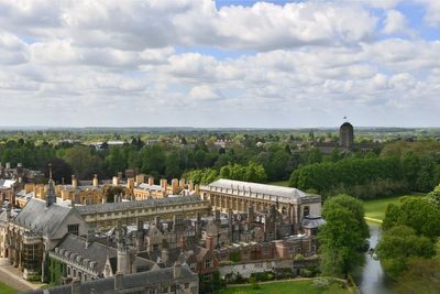 Cambridge to continue probe into professor at centre of plagiarism row