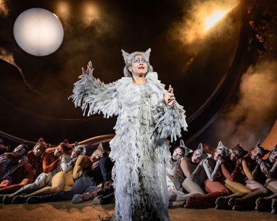 Cats review – it’s a jellicle jumble as Andrew Lloyd Webber’s moggies get the zoomies