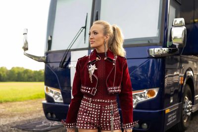Carrie Underwood Faces NFL Fan Backlash as MAGA Association Sparks Calls for NBC to Find a Replacement