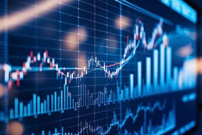 Congresswoman Discloses New Stock Trades Made a Year Ago: Why STOCK Act Violations May Have Hurt Re-Election Efforts