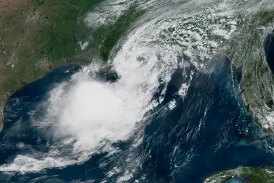 NOAA’s new hurricane forecast predicts a quiet season in the Atlantic. The Pacific won’t be as lucky