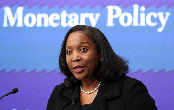 Trump renews bid to fire Fed governor Lisa Cook despite supreme court ruling