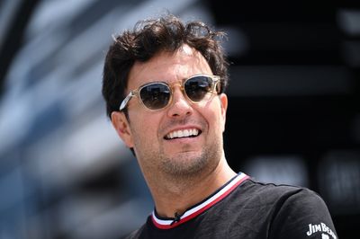 Report: Sergio Perez's management in Williams talks as Carlos Sainz's future remains unclear