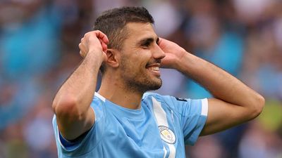 The 20 Best Premier League Defensive Midfielders of All Time—Ranked