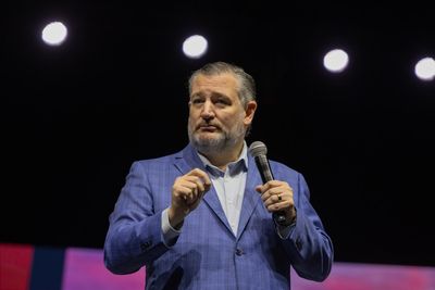 Ted Cruz’s college sports bill left in limbo as U.S. Senate takes August recess