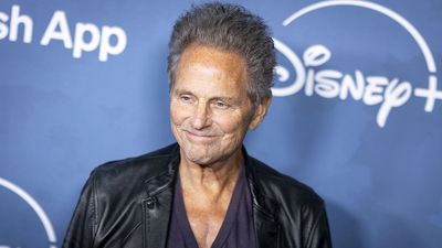 “Next year should be a pretty interesting year, because I think quite a few things will reveal themselves”: Lindsey Buckingham teases some possible Fleetwood Mac activity in 2027
