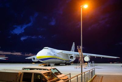 炸彈無人機闖萊比錫機場 接駁車司機「一腳踹飛」立大功