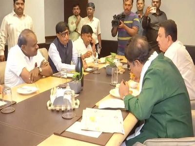 BJP, JD(S) join forces to take on Congress government in Karnataka