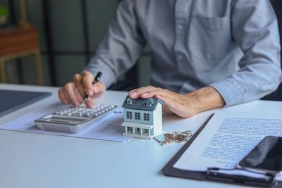 Home-Sale Fees That Can Take a Bigger Bite Out of Your Profit Than Expected
