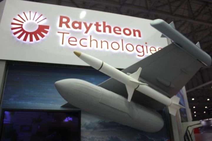 Iran War Exposes US Munition Gaps as China and Russia…