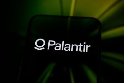 SpaceX, GameStop, Palantir and More: 5 Stocks Investors Couldn't Stop Buzzing About This Week