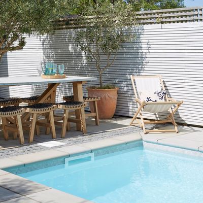 Thinking of adding a plunge pool to a small garden? Here are 4 things worth knowing first