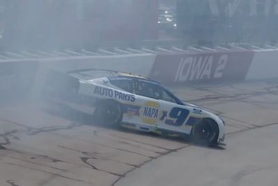 Chase Elliott sustains damage in NASCAR Cup Iowa practice crash