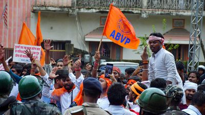 Inde: la mobilisation de la jeunesse contre les fraudes fragilise le parti du Congrès dans le Jharkhand