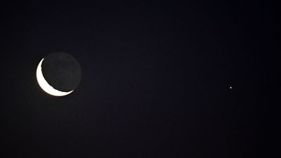 Don't miss the crescent moon shine close to the red light of Mars before dawn on Aug. 9