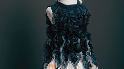 Self-healing clothes are a reality and they're built using fungus