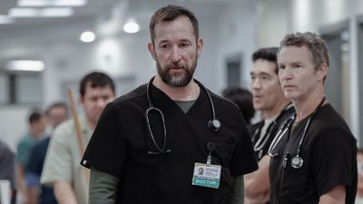Noah Wyle Revealed How Getting Arrested Inspired New Patient On The Pitt. Now I Need Season 3 ASAP