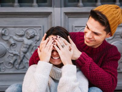Why Women Suddenly Pull Away in Happy Relationships