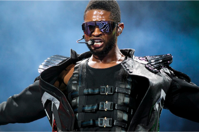 Did an Usher 'Clone' Perform at Metlife Stadium? Viral Video Sparks Look-Alike Claims as Fans Demand Refund