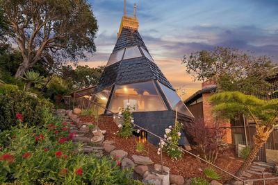 Award-winning architect’s home in San Francisco is already off the market after being listed for $899,000