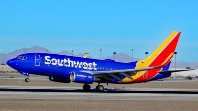 Texas musician put his bags into overhead bin on Southwest for his disability. Then he was allegedly deplaned because staff were ‘uncomfortable’