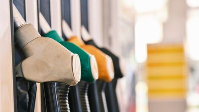 New York gas station offered customers a 20% discount, but only if they danced for the cashier: ‘Made us smile’