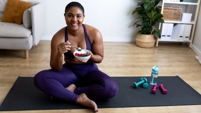 Three dietitians and nutritionists share the pre-workout snacks that boost energy and fuel exercise