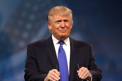'No Frontal Lobe Restraints': Ex-Lawyer Cites 2 to 4 AM Posts as Proof of Trump's 'Cognitive Decline'