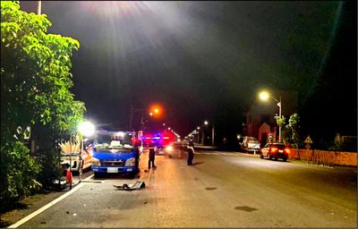 徒步繞過並排車 遭後車撞擊／姨甥1死1傷 違停車主送辦