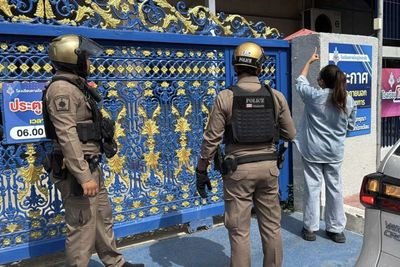 School suspends classes after sacked foreign teacher’s threat