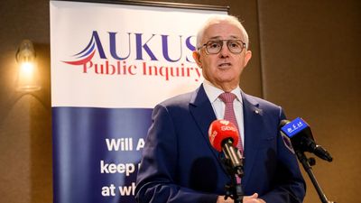 Former PM questions US deal to deliver AUKUS submarines