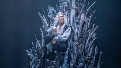 I went to see new Game of Thrones play The Mad King, and for 3 hours and 40 minutes I was transported to a world of dragons and magic