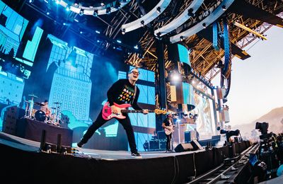 Blink-182 are starting work on a new album this year