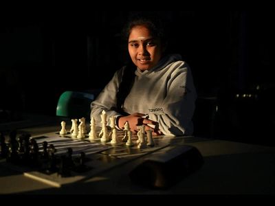 Indian-origin prodigies Bodhana Sivanandan, Shreyas Royal make British chess history