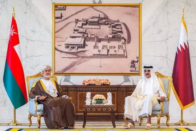 أمير قطر وسلطان عُمان يبحثان تعزيز العلاقات والقضايا المشتركة