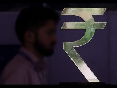 Rupee weakness cushioned by central bank intervention, shorts grow wary