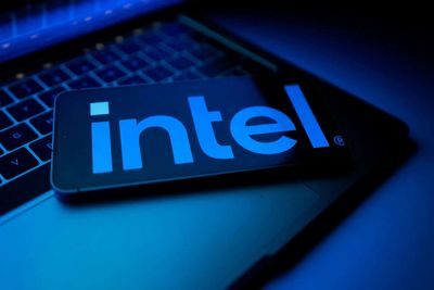 Intel shares drop 5% after announcing $15 billion offering to support AI growth
