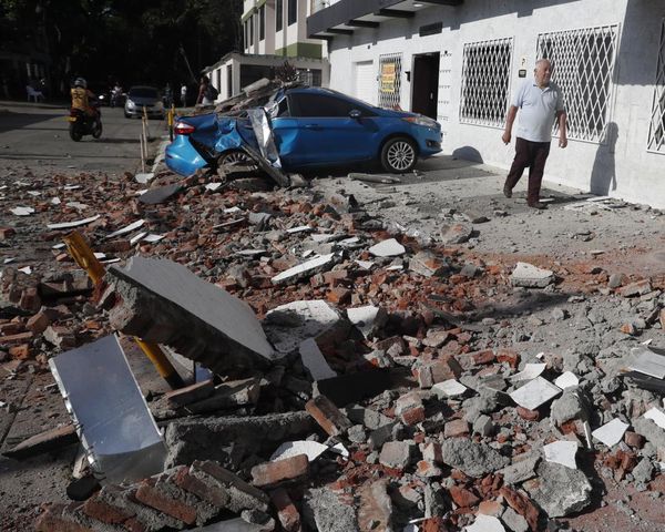 7.4 magnitude earthquake shakes Colombia, causing serious damage – latest news