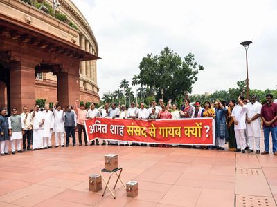 Government offer of Shah's statement on student protests fails to end Parliament deadlock