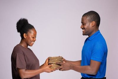 6 Financial Boundaries Men Should Set Before Lending Money to Family