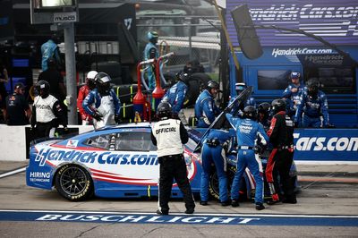 Winners and losers from a tricky NASCAR Cup race at Iowa