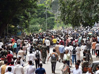 'Will face batons': JPSC-JSSC aspirants remain defiant after 3rd lathi charge outside Jharkhand Assembly
