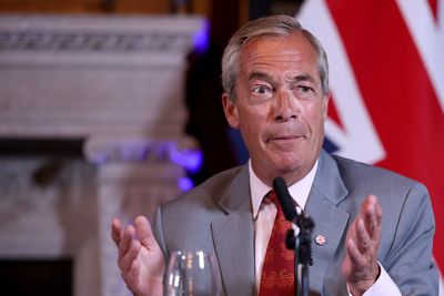 Nigel Farage hits back at Jeremy Clarkson over ‘impossible’ small boats plan claim