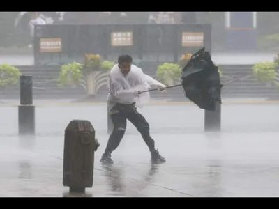Hundreds more flights are canceled as Tropical Storm Dolphin causes flooding in eastern China