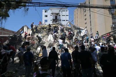 President de la Espriella Updates Death Toll to 111 From Devastating Earthquake; Buildings Collapse, Airports Shut in Western Colombia