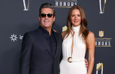 Jon Hamm and Anna Osceola expecting first child