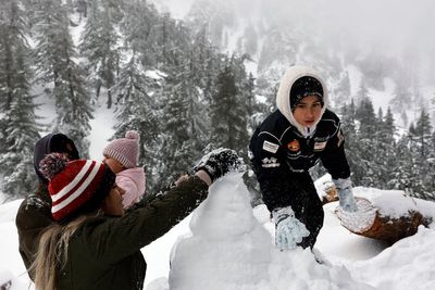 Farmer’s Almanac predicts the first snow of the winter forecast